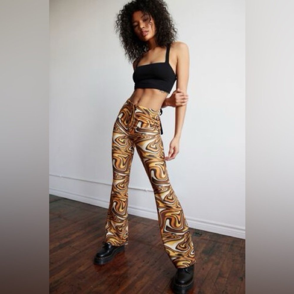 Garage women's psychedelic brown/orange pull-on high waisted flare leggings xs